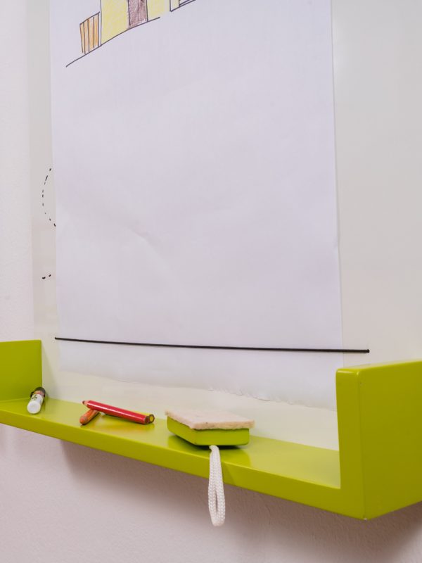 Pizarron de pared para marcador con portarrollo + borrador - Image 5