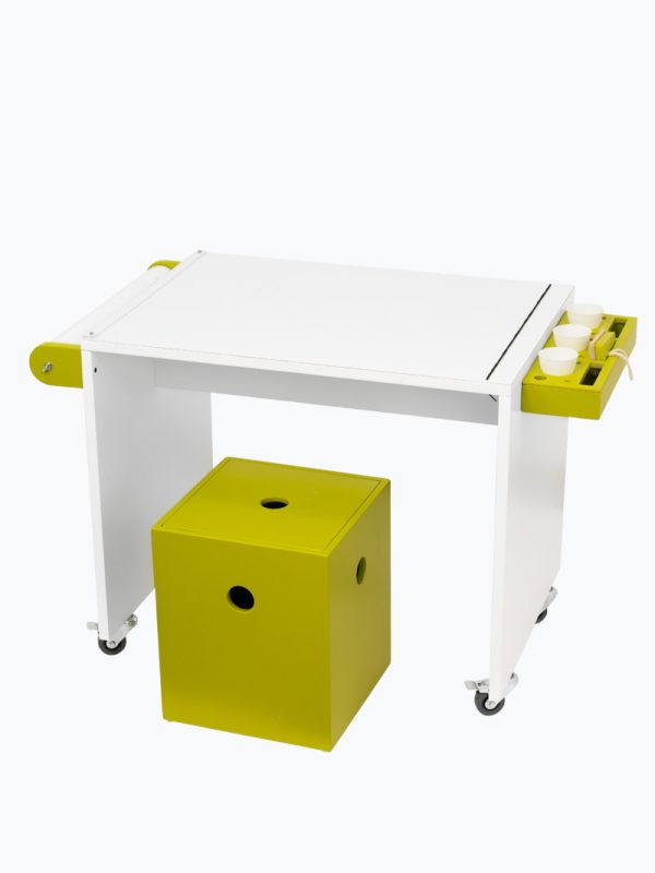 Conjunto mesa arte chico con caja + 1 cubo